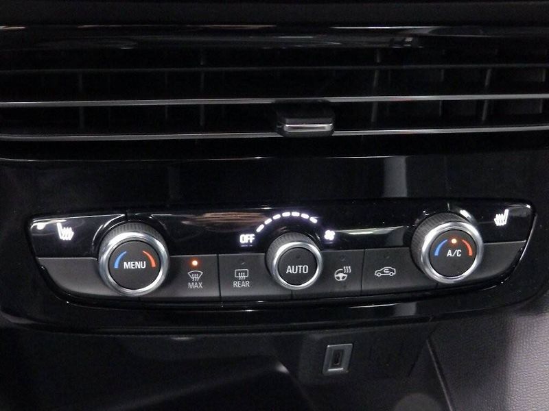 Opel Mokka (2026) HIT Hybrid 1.2 TURBO - fotka 21 z 30