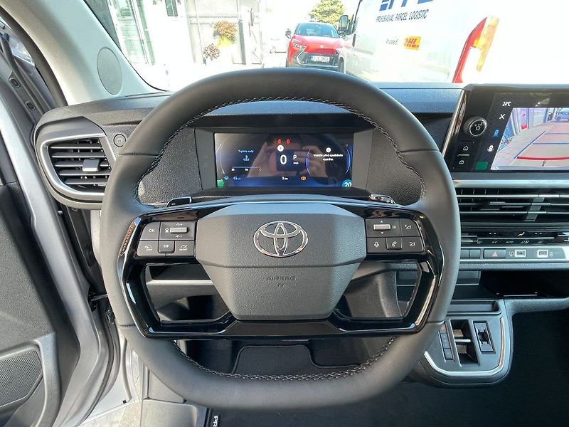 Toyota ProAce Verso MC24 2.0L 8AT - fotka 16 z 24