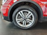 Volkswagen Tiguan (2022) Life 2.0 TSI 4Motion (140kW/19 - náhled 26