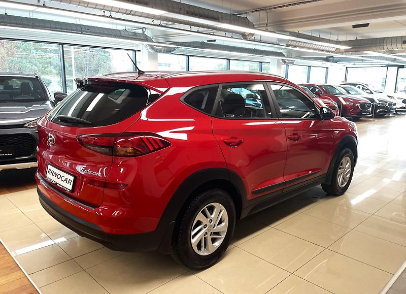 Hyundai Tucson 1.6 GDI, 97 KW, ČR - fotka 6 z 26