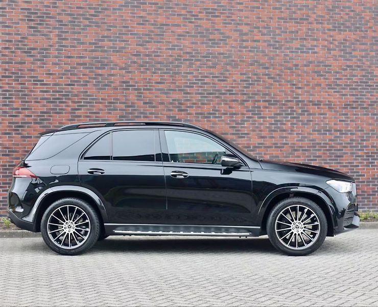 Mercedes-Benz GLE (2023) 580 mHEV 4MATIC - fotka 11 z 40