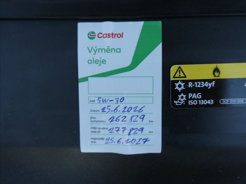 Škoda Superb 2,0 TDi 140kW DSG 4x4,STYLE,ČR - fotka 45 z 49