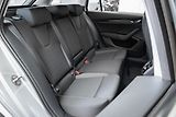 Škoda Octavia 2.0 TDI AMBITION*DPH*ČR 1.MAJ* - náhled 12