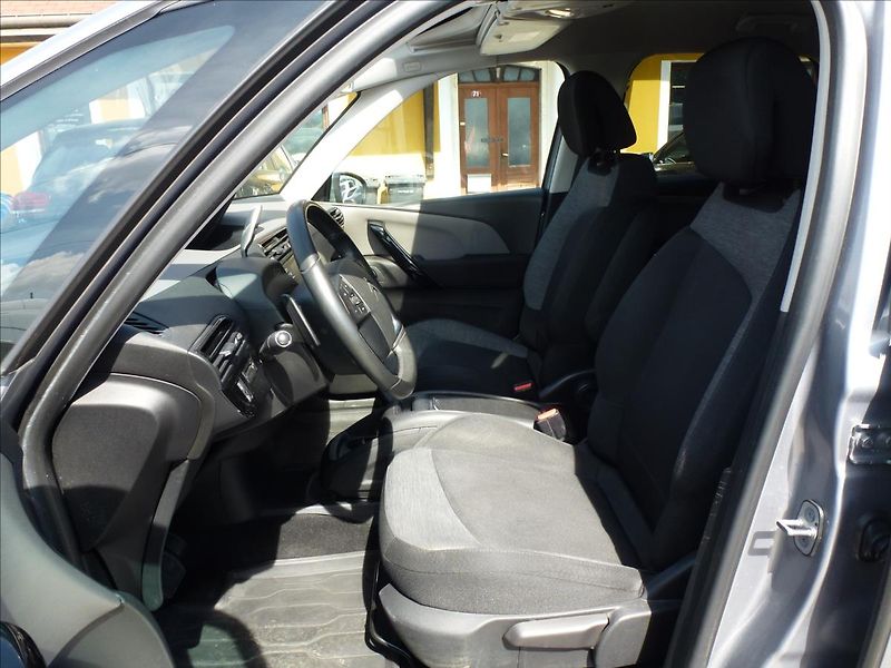 Citroën C4 Picasso 1,2 PureTech 130 6AUT  SpaceTo - fotka 19 z 54