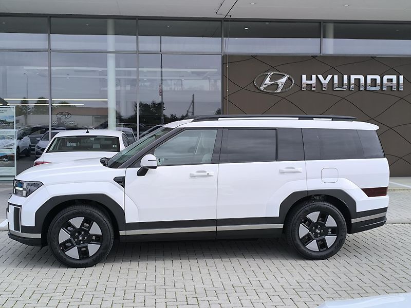 Hyundai Santa Fe (2026) 1,6 T-GDI HEV 2WD SMART  - fotka 2 z 10