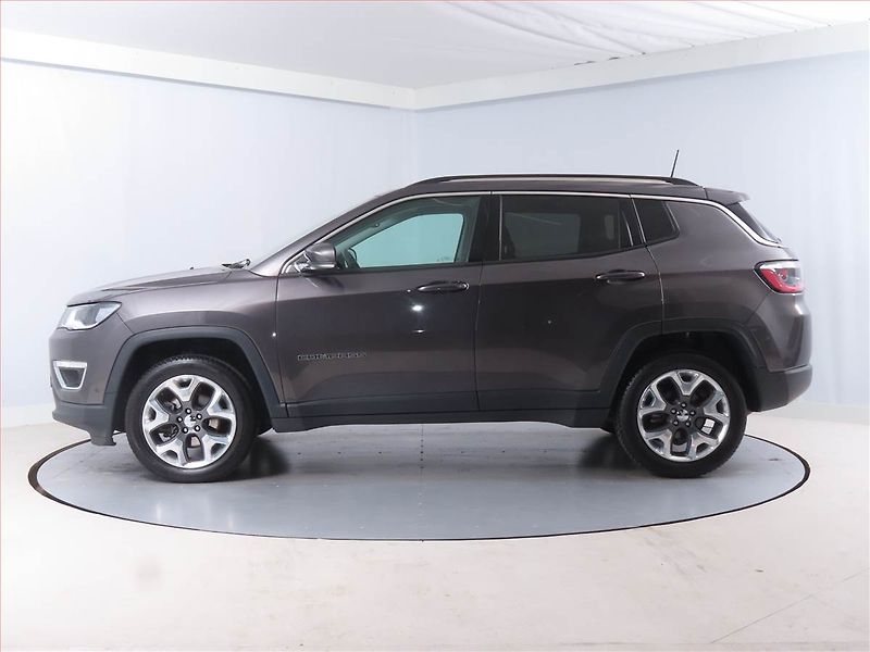 Jeep Compass (2020) 2.0 MultiJet, 4X4, Automat - fotka 3 z 14