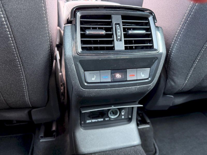 Škoda Karoq (2024) 2.0TSI 140kW DSG 4x4 SportLine - fotka 27 z 35