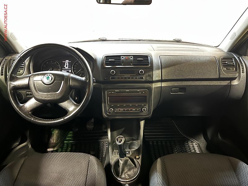 Škoda Fabia (2010) 1.2 TSI, ČR, Elegance - fotka 8 z 15