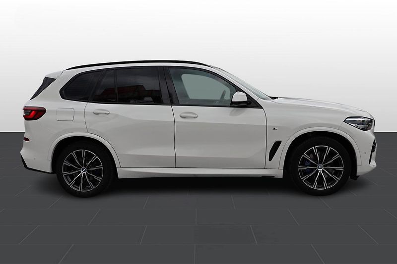BMW X5 xDrive30d - fotka 6 z 14
