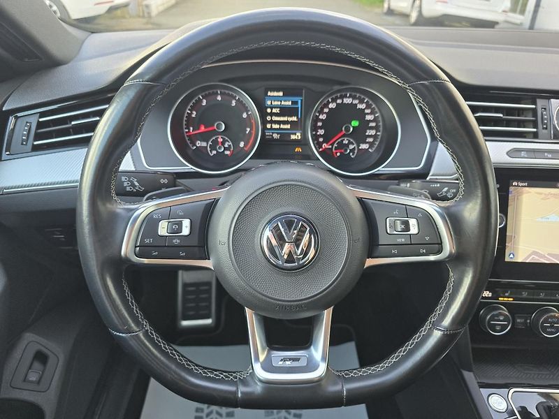 Volkswagen Arteon R-LINE 200kW KŮŽE NAVI KAMERA - fotka 29 z 49