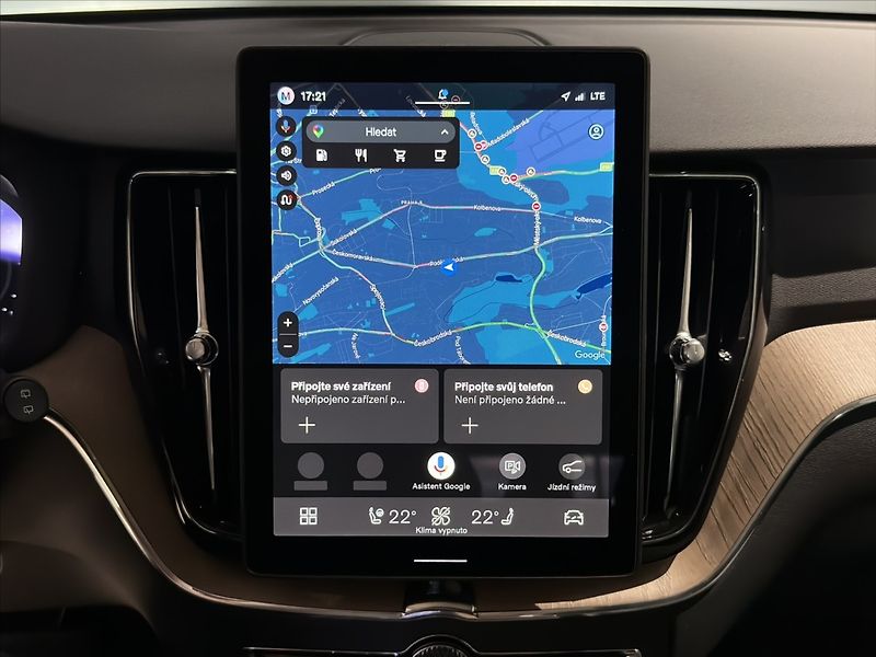 Volvo XC60 (2026) 2,0 B5  Plus Dark - fotka 21 z 31