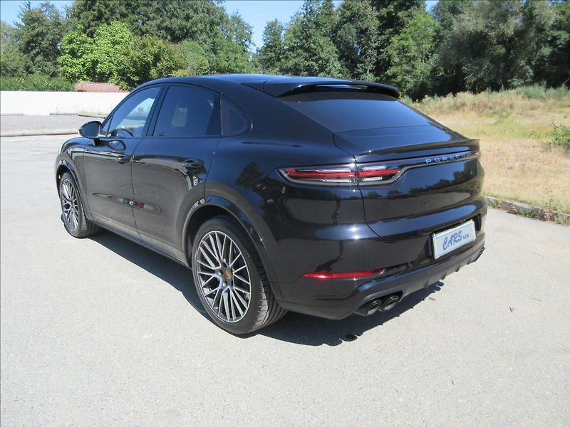 Porsche Cayenne 4,0 Turbo, Coupe, Chrono Matri - fotka 7 z 46