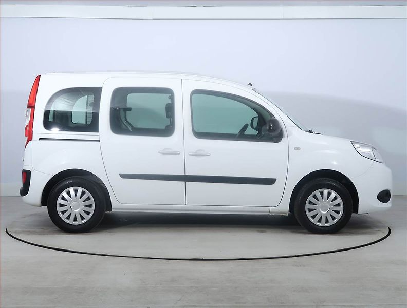 Renault Kangoo (2021) 1.5 dCi, 5Míst, ČR, 1Maj, DPH - fotka 6 z 19
