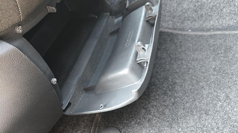 Škoda Fabia 1.4 16V AMBIENTE 1MAJITEL - fotka 24 z 36