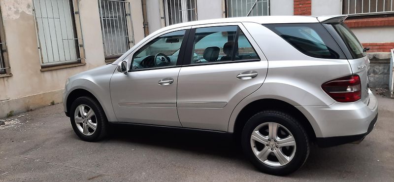 Mercedes-Benz Třídy M (2007) M320CDI 4M NAVI-KUŽE-ALCANTARA - fotka 10 z 42