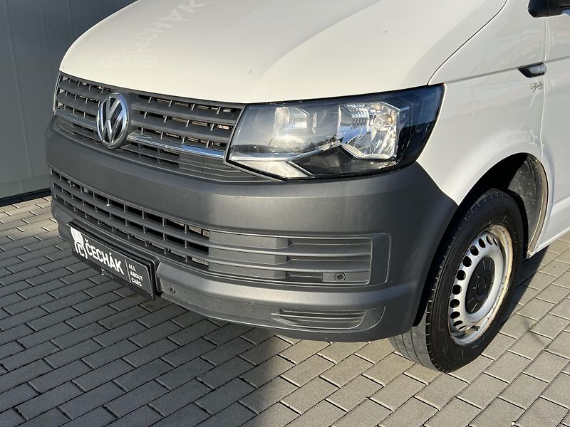 Volkswagen Transporter (2018) - fotka 31 z 33