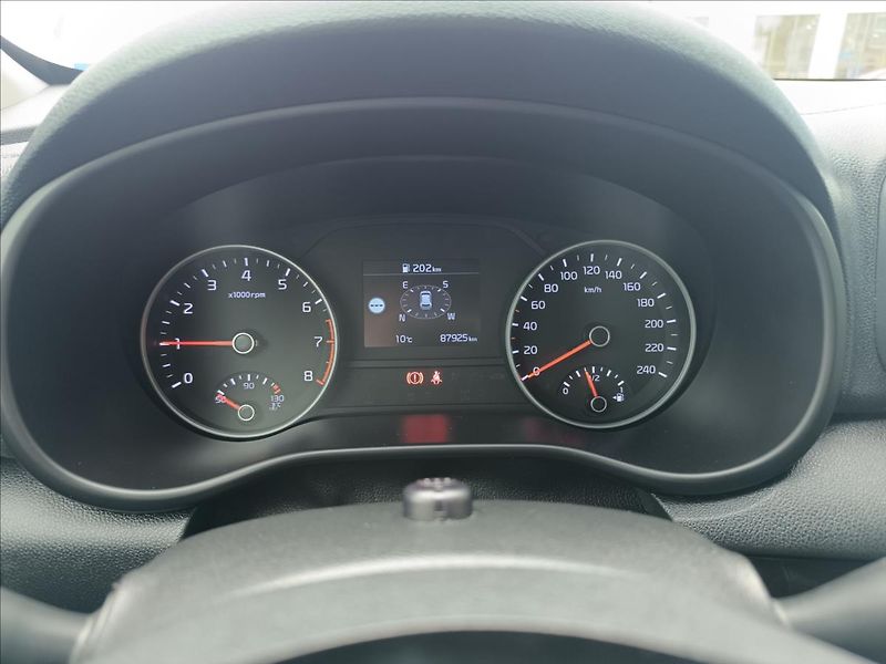 Kia Sportage 1,6 T-GDi 4x4 TOP - fotka 12 z 19