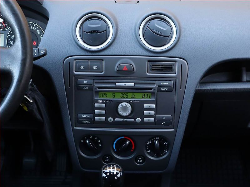 Ford Fusion (2010) 1.4, ČR,1.maj, jezdí výborně - fotka 10 z 13