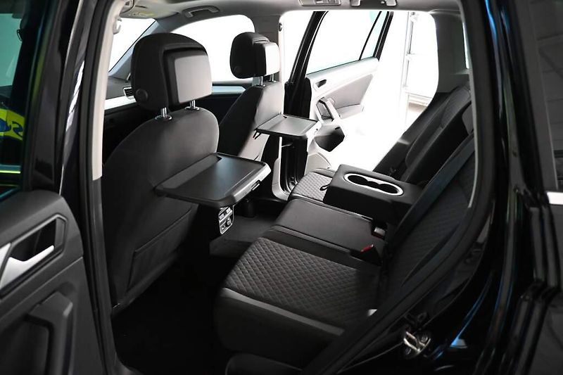 Volkswagen Tiguan (2021) 2.0 4Motion LED Matrix DSG ACC - fotka 9 z 35