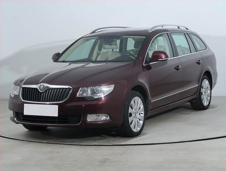 Škoda Superb (2010) 2.0 TDI, Serv.kniha, Xenony - fotka 2 z 21