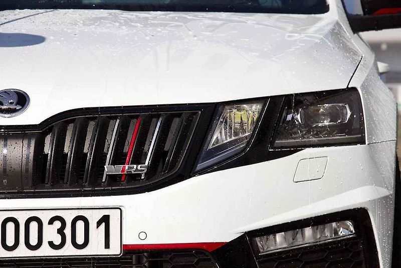 Škoda Octavia RS 301.