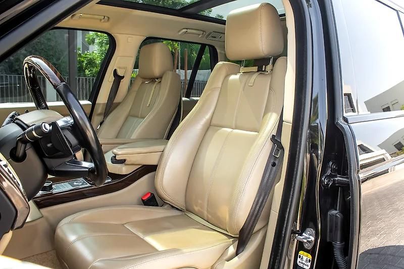 Land Rover Range Rover (2017) Luxusní SUV - fotka 9 z 11