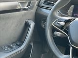 Škoda Superb 2,0 TDI Combi Sportline DCC - náhled 14