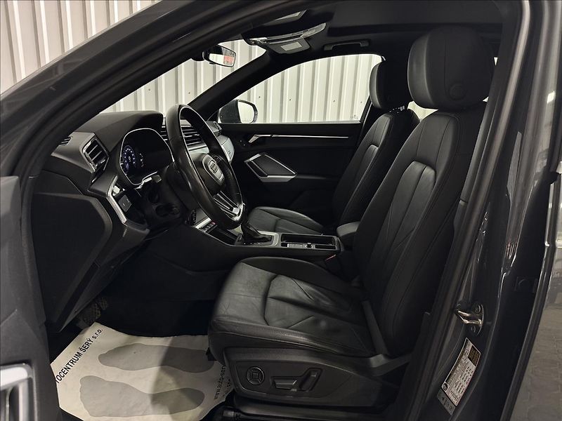Audi Q3 45TFSI Quattro Pano - fotka 30 z 41