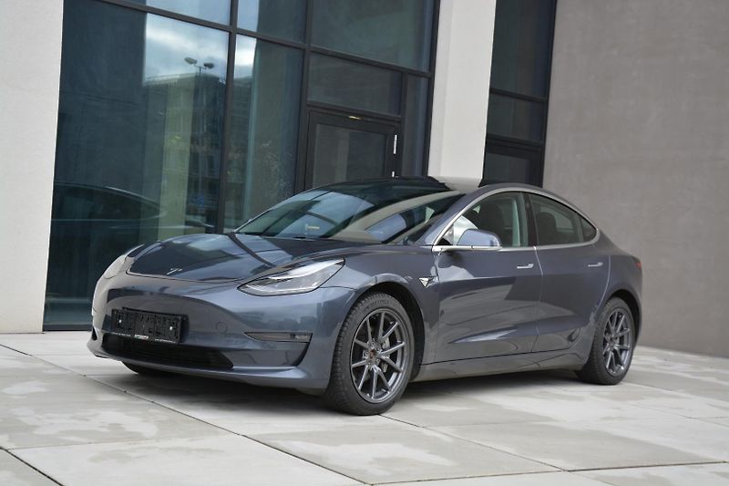 Tesla Model 3 LONG RANGE 4x4 1 MAJITEL - fotka 27 z 46
