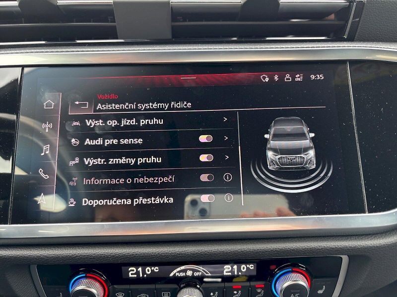 Audi Q3 (2021) Sportback S LINE 45 TFSI 180 K - fotka 10 z 28