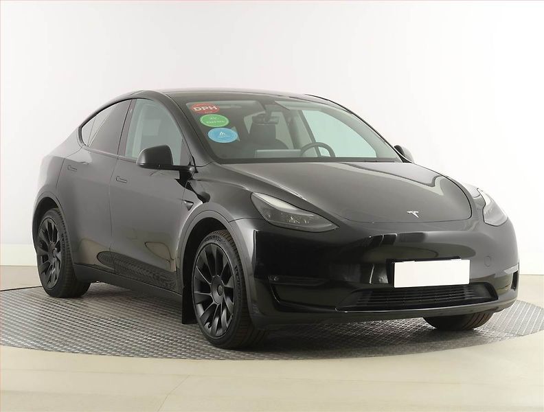 Tesla Model Y (2022) Long Range AWD 79kWh, SoH 91% - fotka 1 z 33