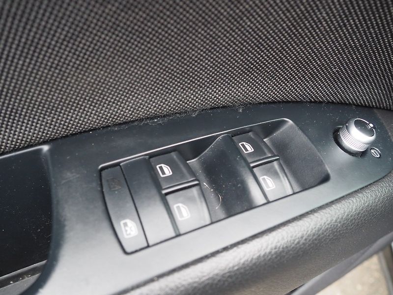 Audi Q7 (2010) 3.0 TDI, 176 kW, Quattro - fotka 21 z 38