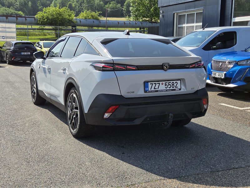 Peugeot 408 (2024) 1.2 PT 130 GT EAT8 - fotka 3 z 36