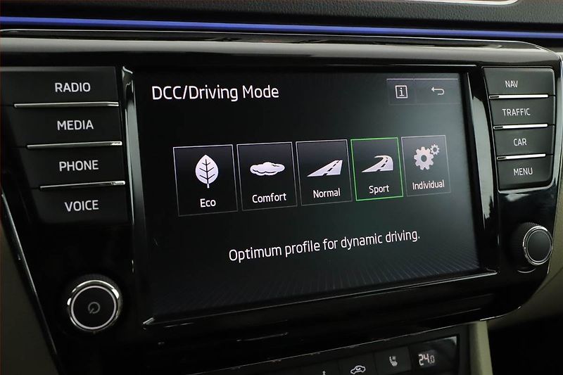 Škoda Superb (2016) Laurin&Klement 2.0 TDI - fotka 13 z 20