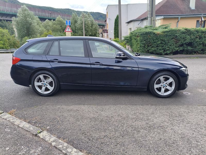 BMW Řada 3 (2013) 318 D 105Kw combi - fotka 5 z 31