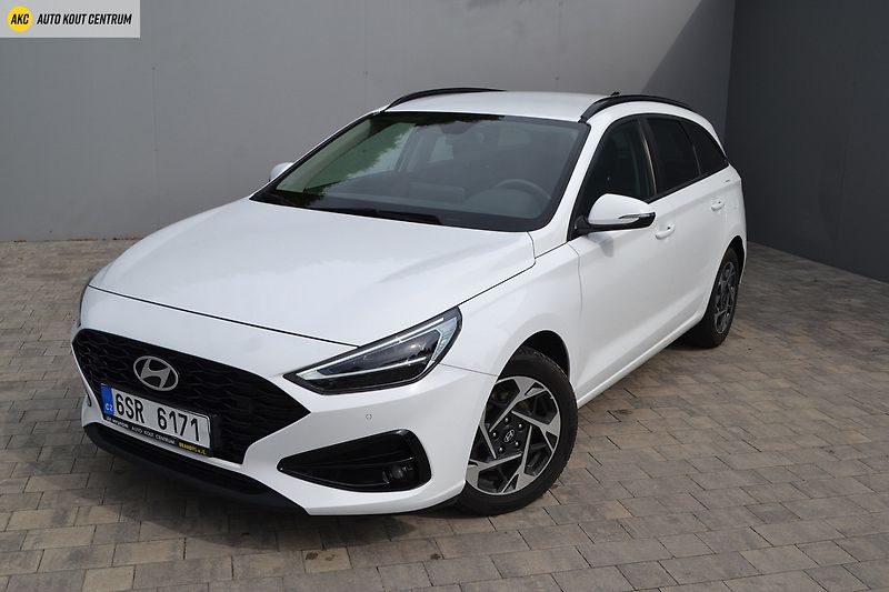 Hyundai i30 WG 1,5I MT SMART FAMILY NAVI - fotka 1 z 45