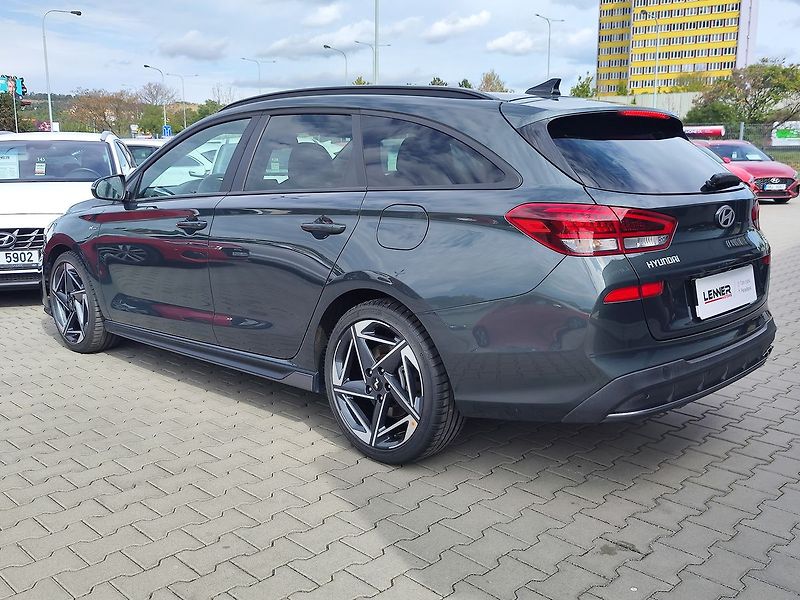 Hyundai i30 1.5 T-GDI/103kW N-Line DCT - fotka 7 z 35