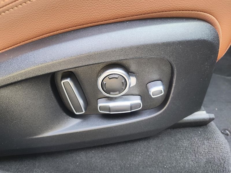 Jaguar F-Pace (2021) D300 AWD R -DINAMIC SE AUTOMAT - fotka 60 z 68