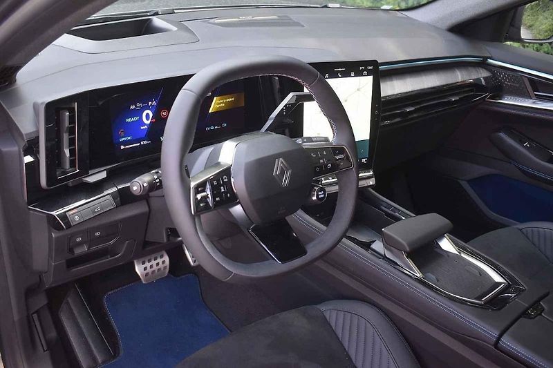Renault Rafale je novou vlajkovou lodí francouzské značky