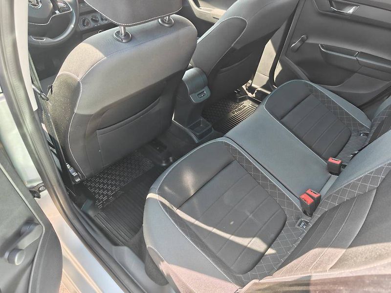 Škoda Fabia Tour Ambition 1,0TSI - fotka 7 z 20