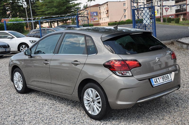 Citroën C4 1.2i 81kW - fotka 4 z 16