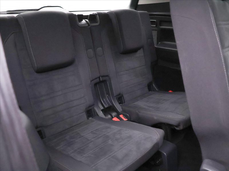 Volkswagen Touran 1.4 TSI 110kW DSG 7Míst CZ DPH - fotka 14 z 34