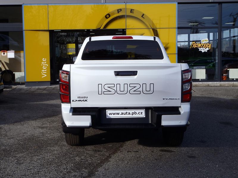 Isuzu D-Max Double Cab V-CROSS 4x4 - fotka 7 z 27