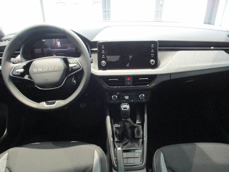 Škoda Scala (2025) 130 let 1,5TSI 110kW MT6/4960 - fotka 12 z 16