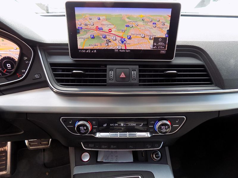 Audi SQ5 3,0 255 KW B&O, SLINE, TOP!!!! - fotka 29 z 44