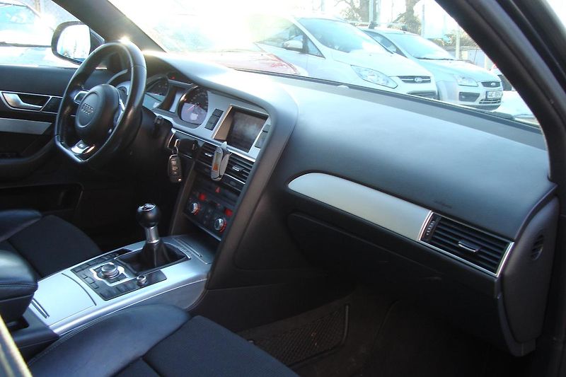 Audi A6 (2010) Avant 2.7 TDi, S-Line, Nová ST - fotka 39 z 56