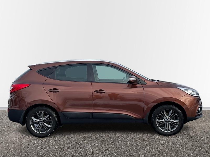 Hyundai ix35 4x4 Tricolor STYLE - fotka 16 z 24