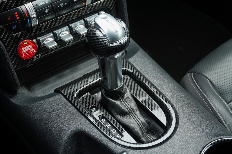 Ford Mustang 5.0 V8 GT, DPH, ACC, Ventilace - fotka 21 z 35