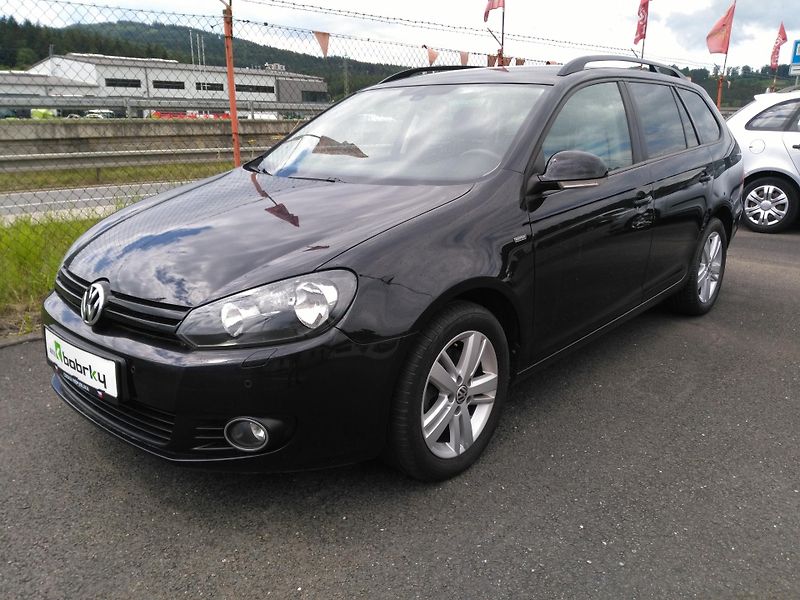 Volkswagen Golf Variant 1,2 TSI  MATCH /77 kW/ - fotka 1 z 41