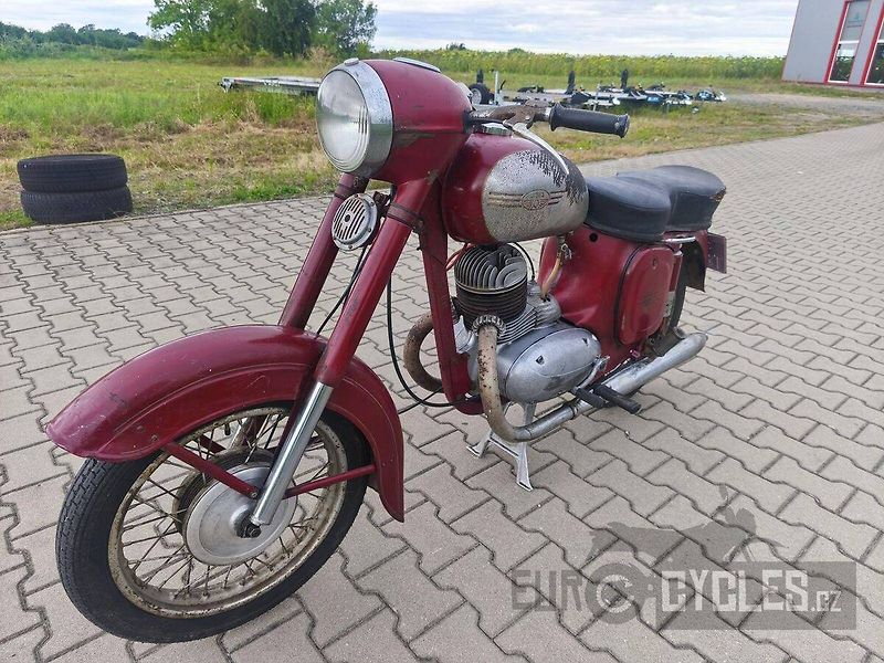 Jawa 250/353 (1961) - fotka 4 z 11